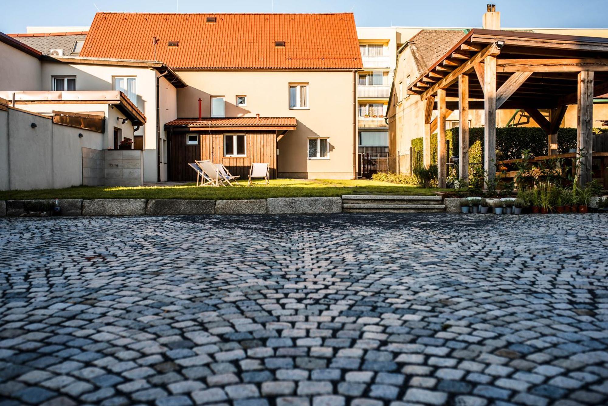 Apartmany Zeme Nove Mesto pod Smrkem Exterior photo